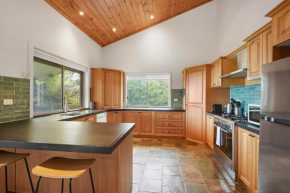 Embrace Nature's Beauty in Ferny Creek